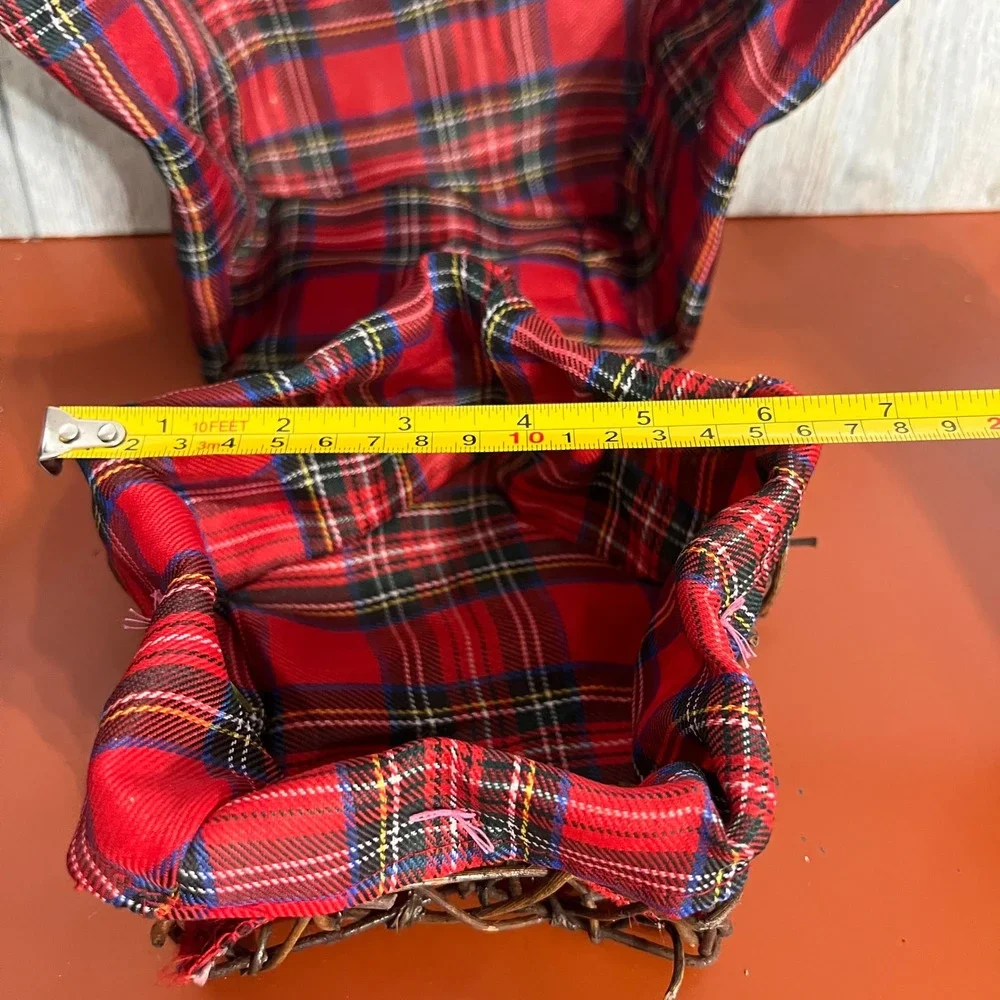 Vintage Star Shaped Grapevine Nesting Baskets Set of 2 Red Plaid Lining Holiday